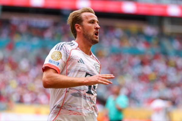 同花顺e配 世俱杯！半场3-1，拜仁重拳出击，凯恩、格雷茨卡先后飙世界波