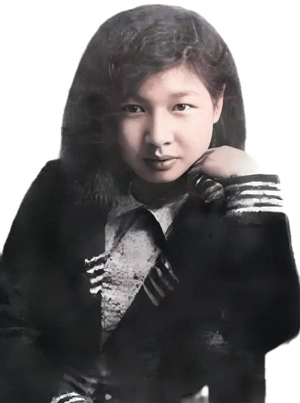 三叶草策略 98年曾志病逝，与毛主席是一生的挚友，坦言：主席晚年是个老人家