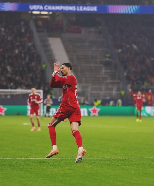 博远策略 1亿欧铁腰强势回归！6大中场成斯帅最大保障，利物浦有望逆袭争冠