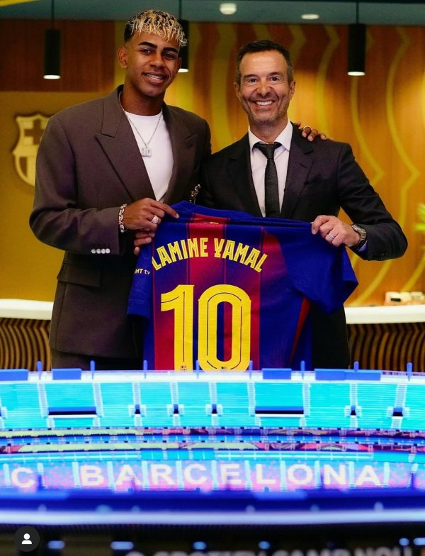 金多多策略 西班牙媒体提到一个有趣的细节：亚马尔对踢球几乎到了痴迷的程度